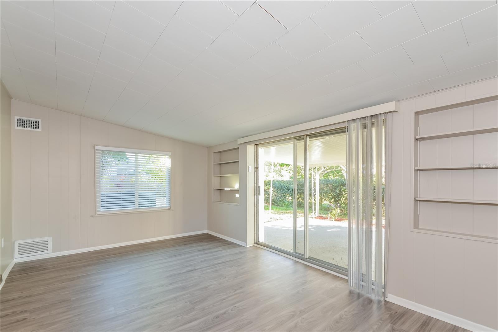 Image 8 of 16 For 3908 Cape Vista Drive
