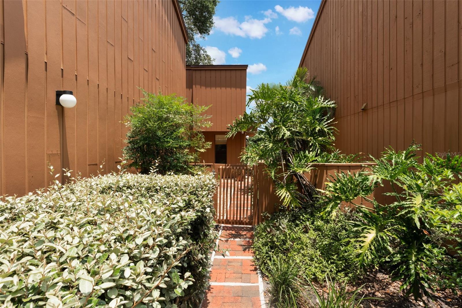 Image 2 of 36 For 105 Oaks Court