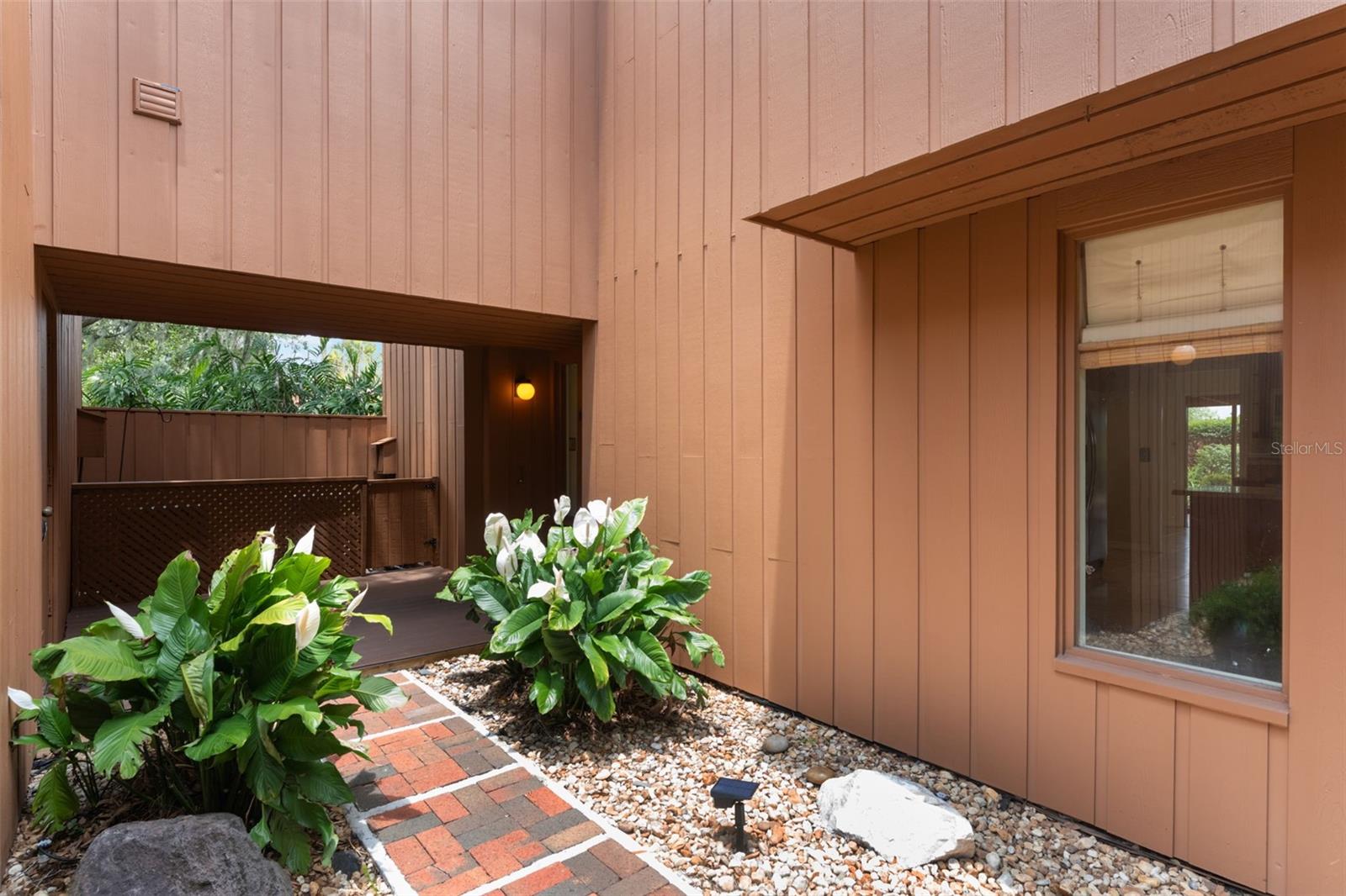 Image 3 of 36 For 105 Oaks Court