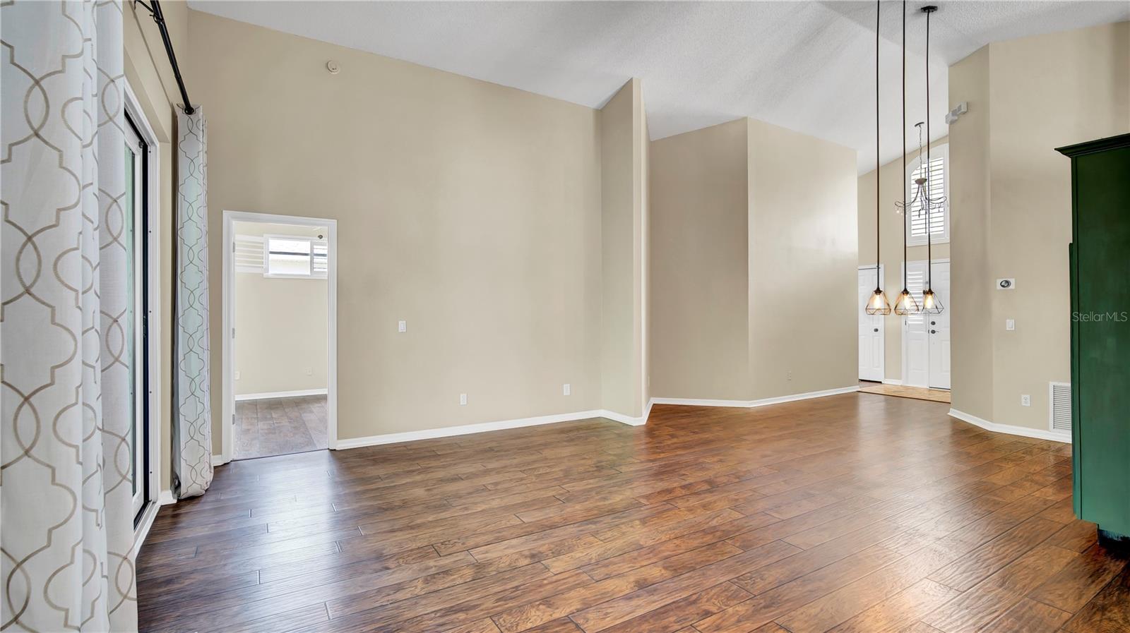 Image 20 of 37 For 4773 Chalfont Drive