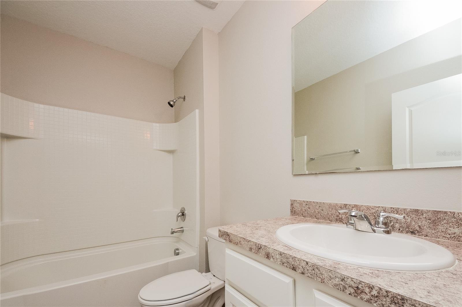 Image 14 of 16 For 195 Bella Drive