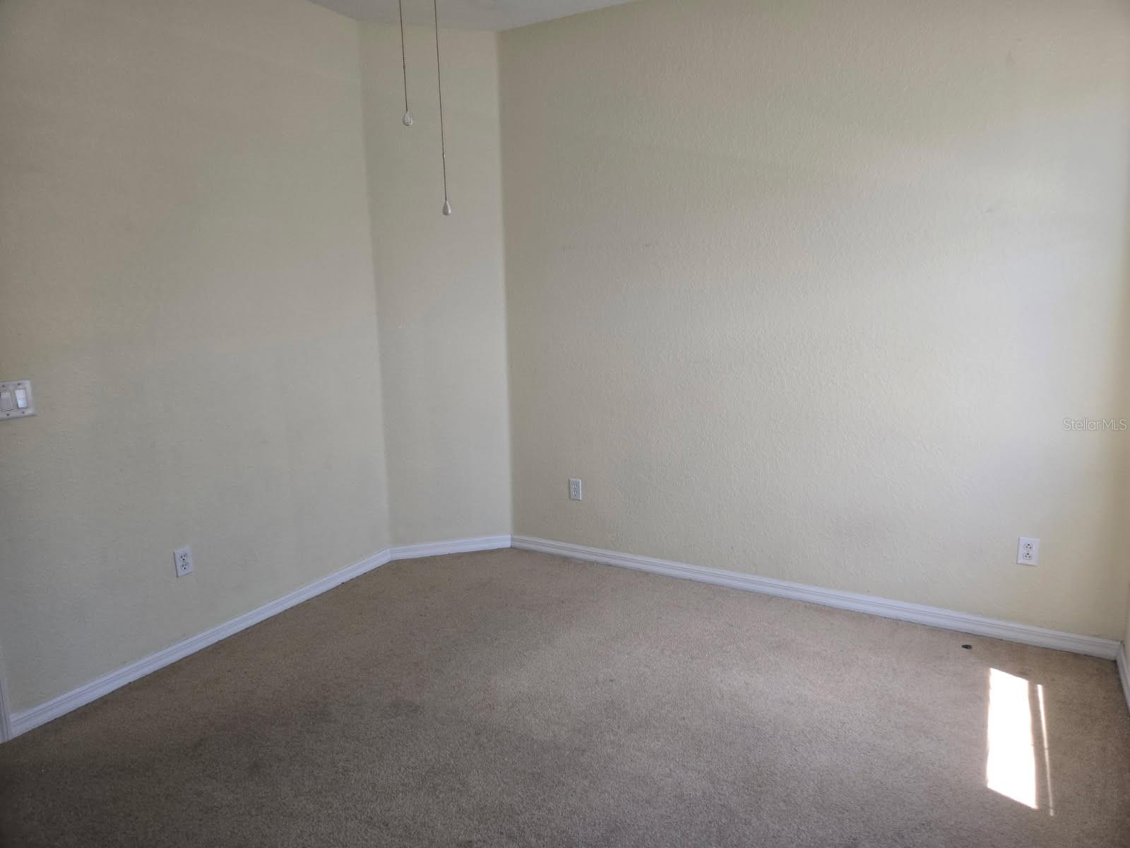 Image 11 of 22 For 1250 Clove Drive