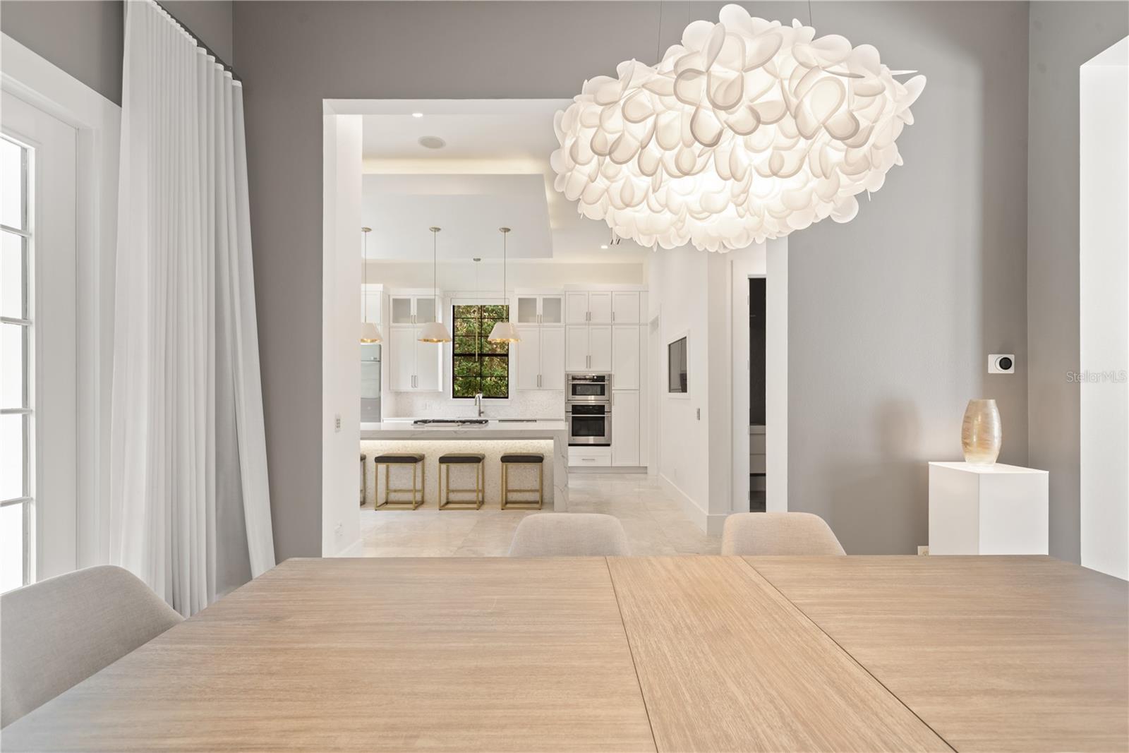 Image 10 of 21 For 9743 Covent Garden Drive