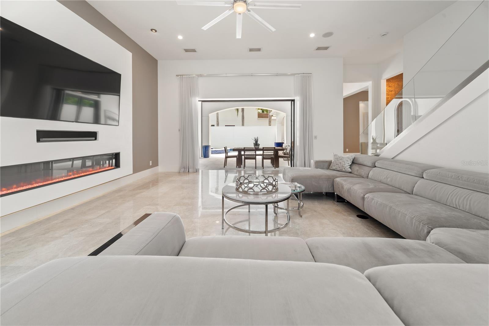 Image 13 of 21 For 9743 Covent Garden Drive
