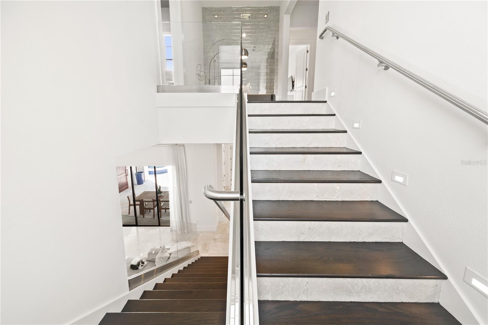 Image 15 of 21 For 9743 Covent Garden Drive