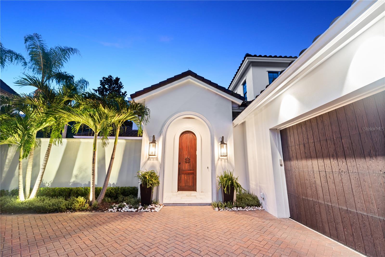 Image 3 of 21 For 9743 Covent Garden Drive