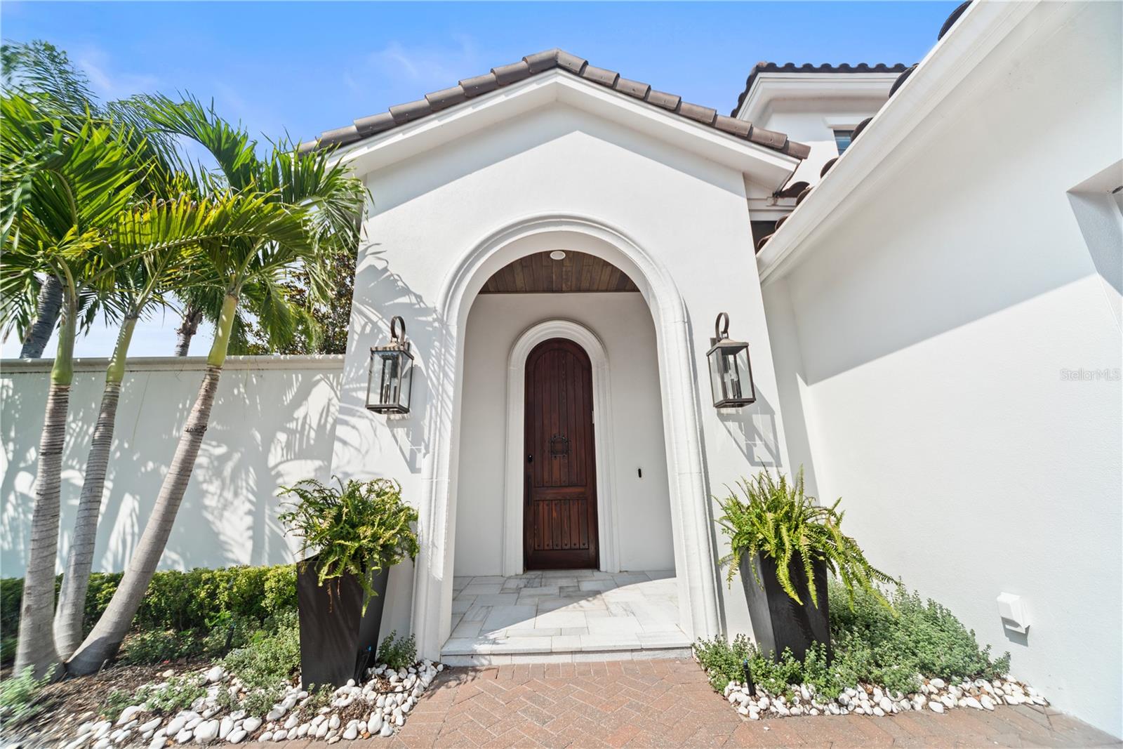 Image 4 of 21 For 9743 Covent Garden Drive