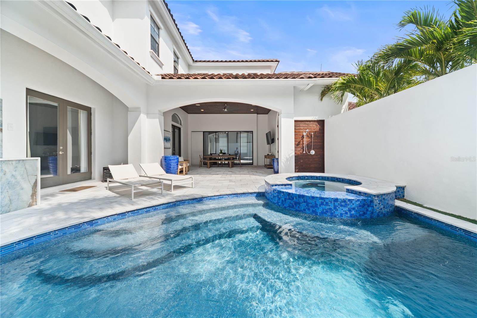 Image 6 of 21 For 9743 Covent Garden Drive