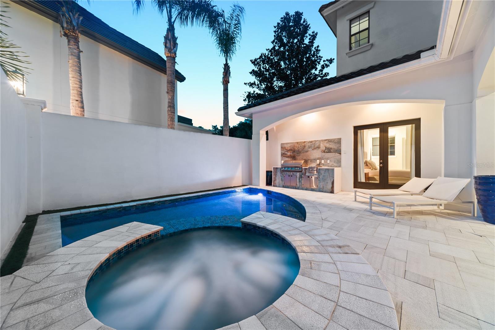 Image 7 of 21 For 9743 Covent Garden Drive