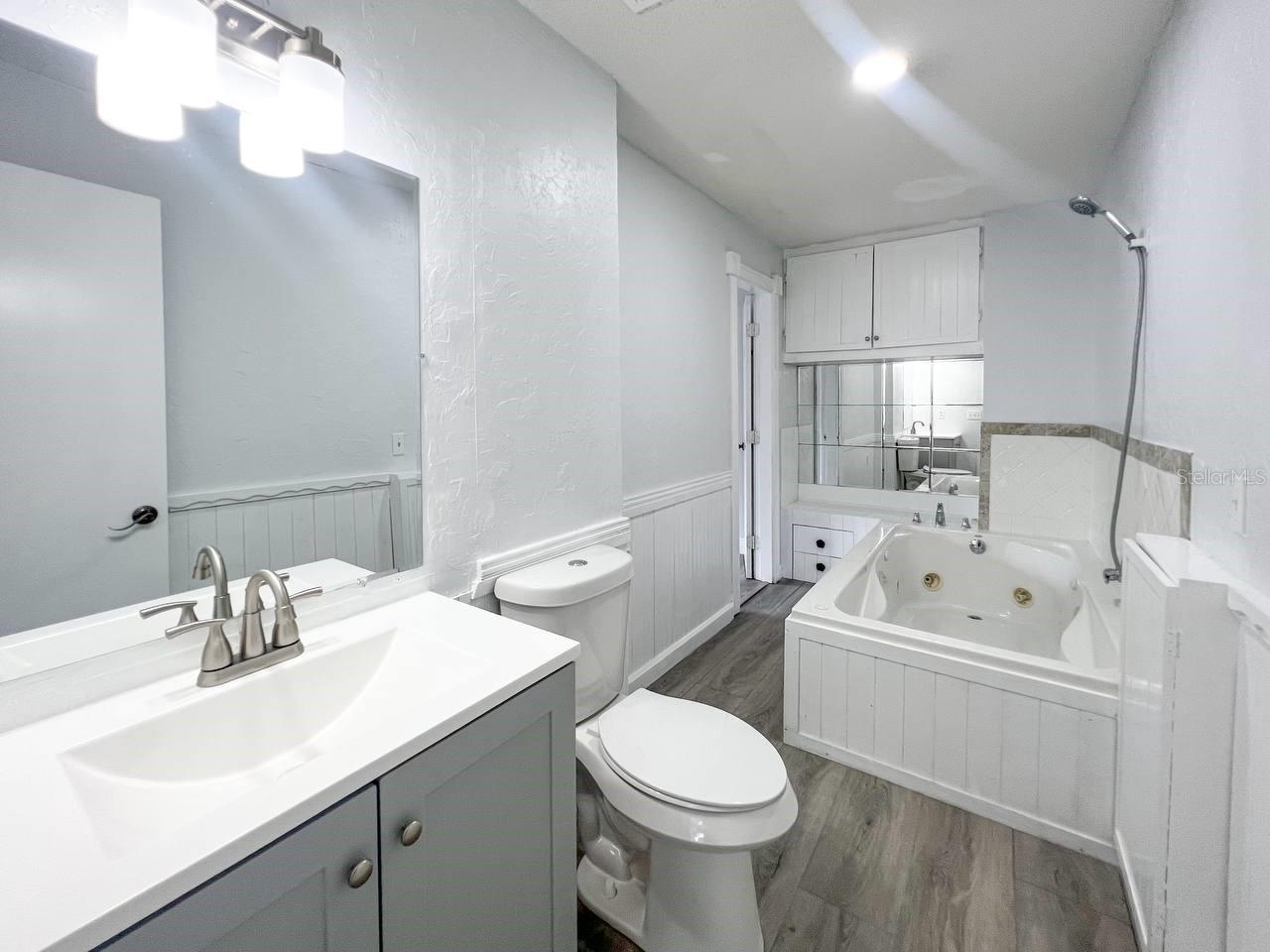 Image 9 of 10 For 1288 32nd Street