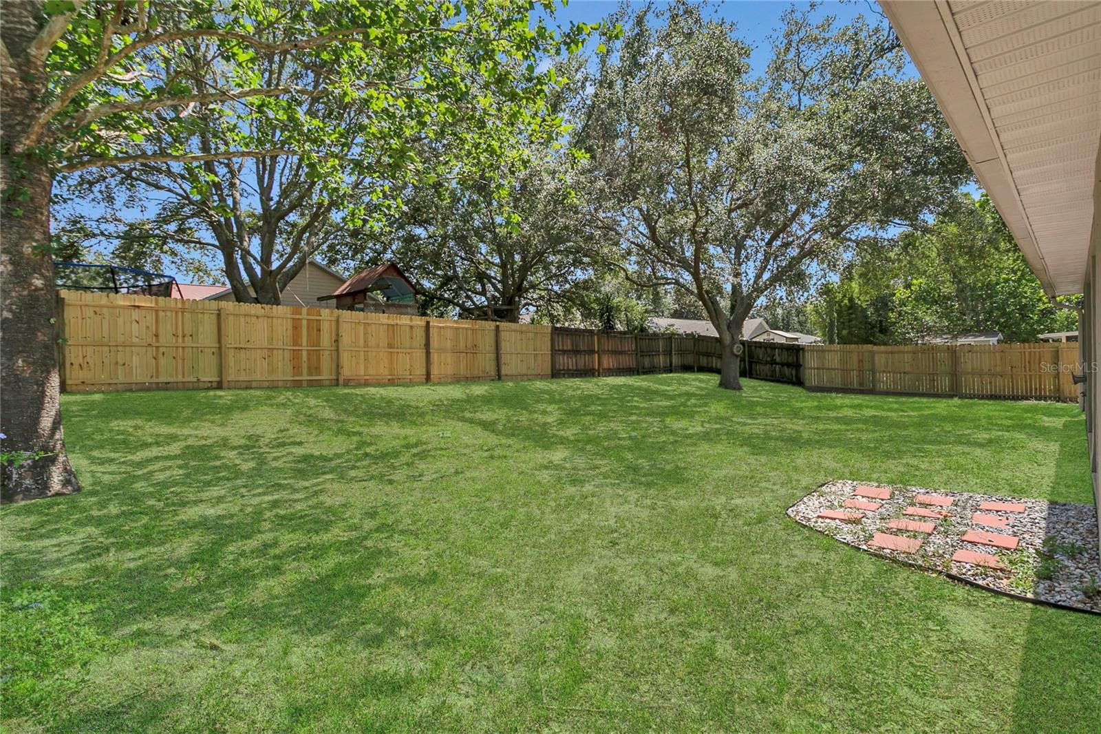 Image 23 of 27 For 3014 Linmont Lane