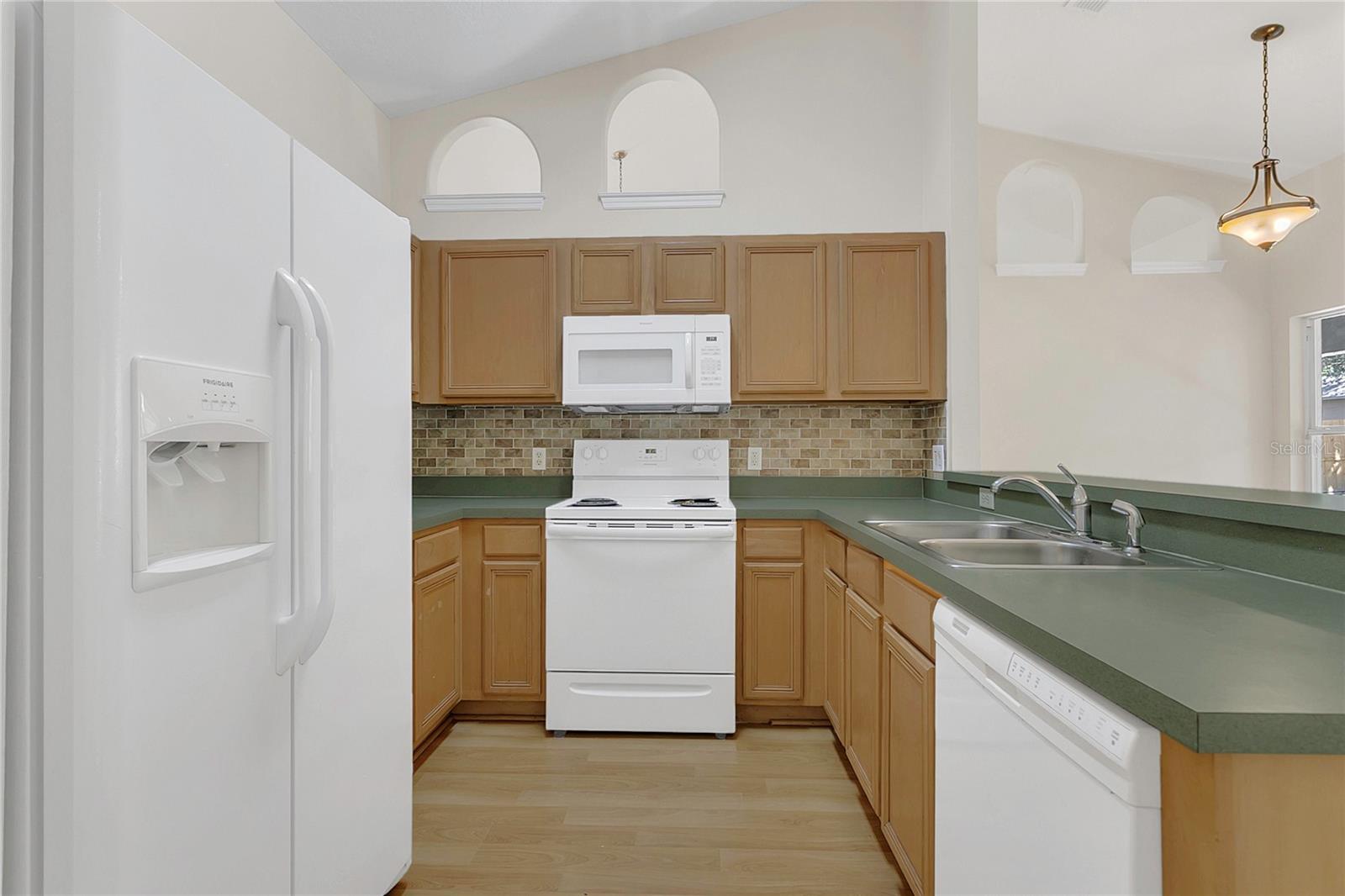 Image 8 of 27 For 3014 Linmont Lane
