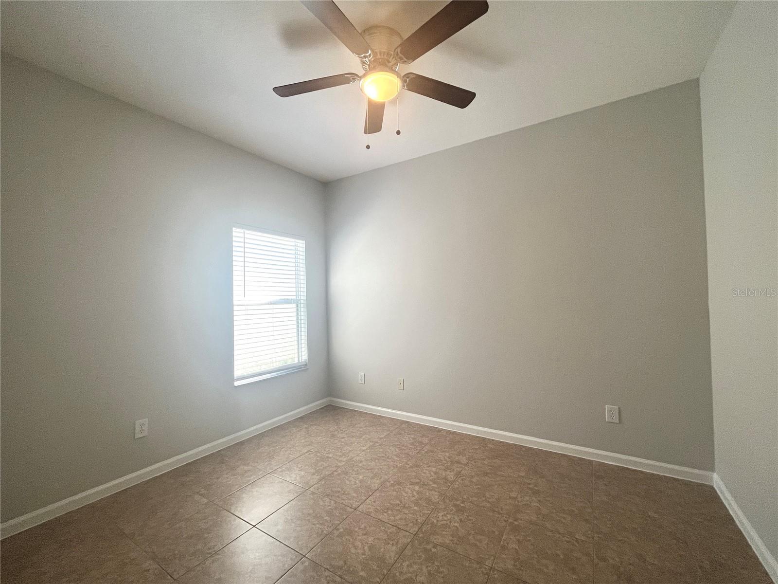 Image 7 of 28 For 414 Fern Lake Drive