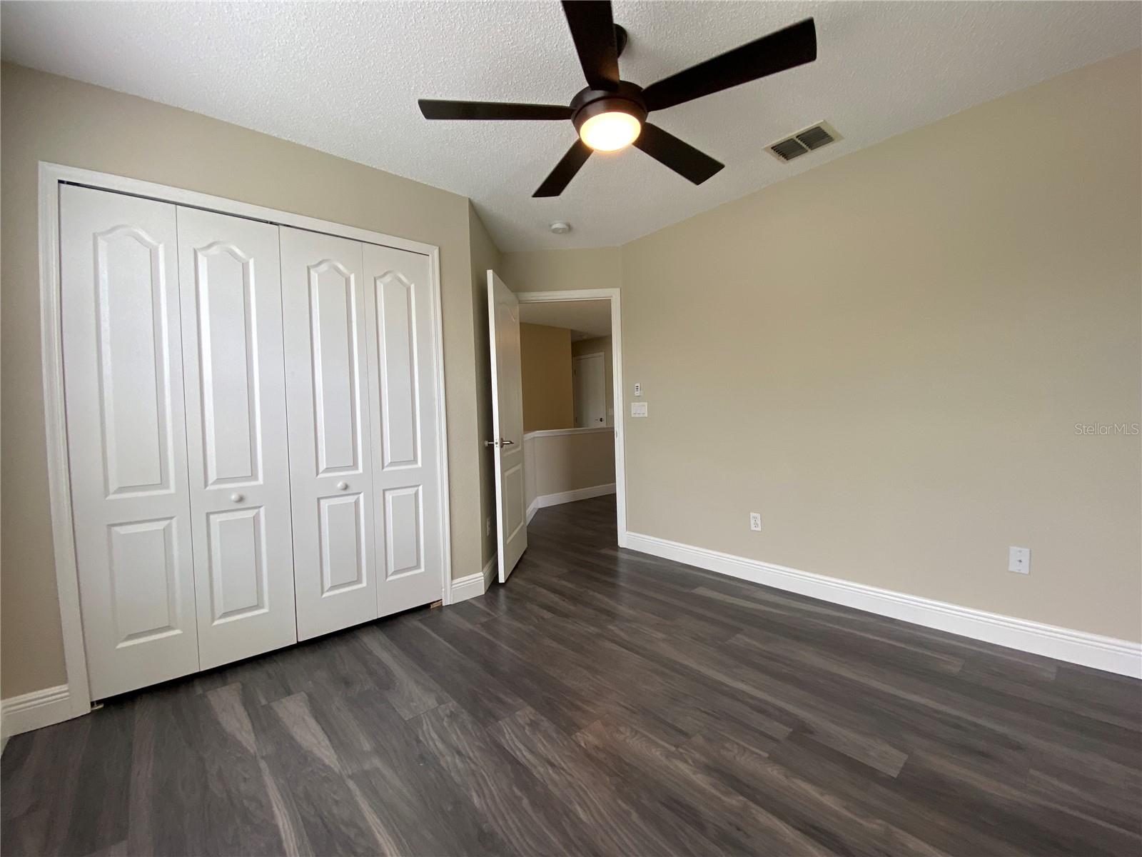 Image 23 of 44 For 4115 Andover Cay Boulevard