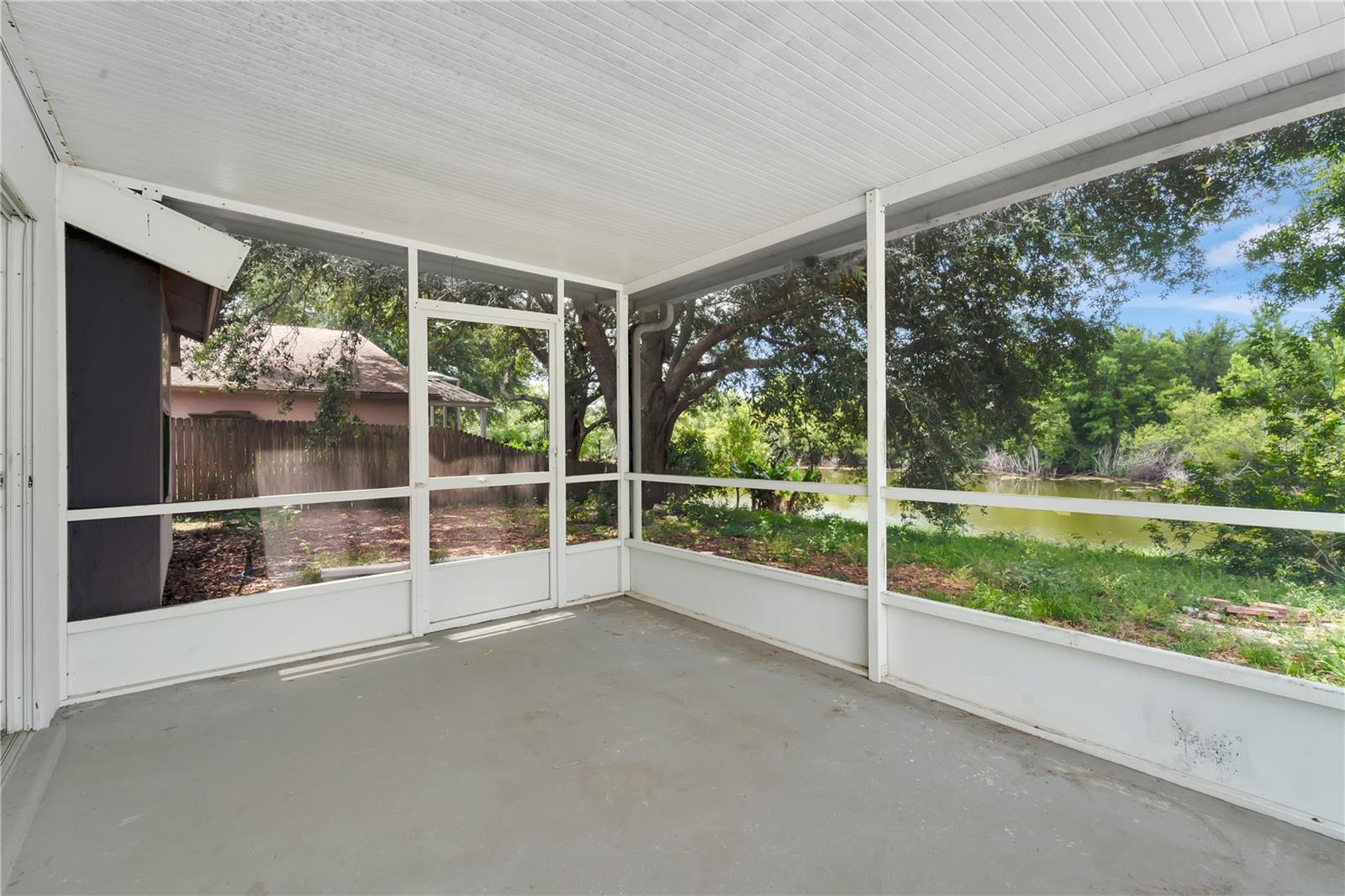 Image 20 of 41 For 22802 Roderick Drive