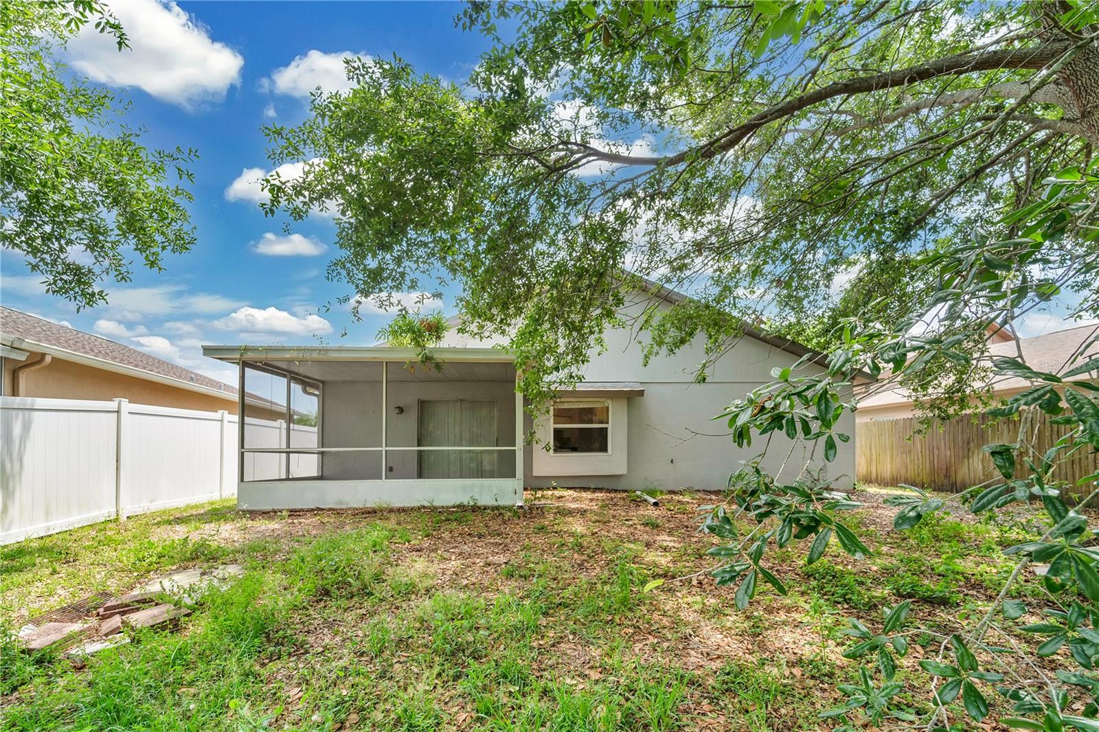 Image 27 of 41 For 22802 Roderick Drive