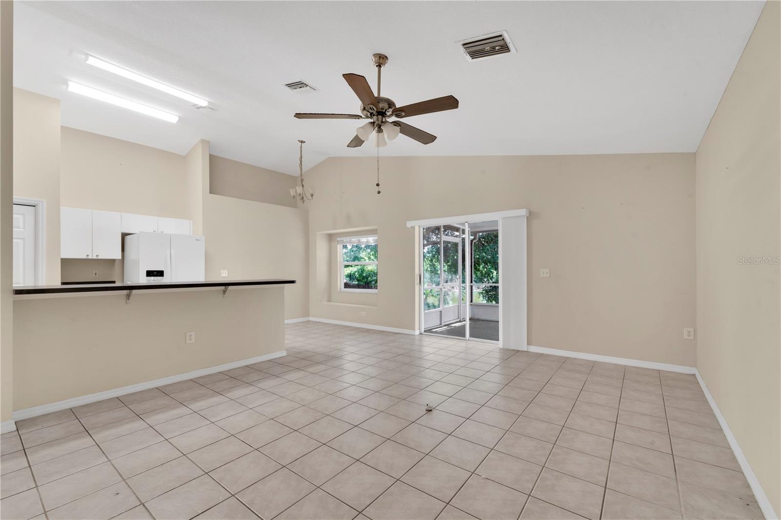 Image 5 of 41 For 22802 Roderick Drive