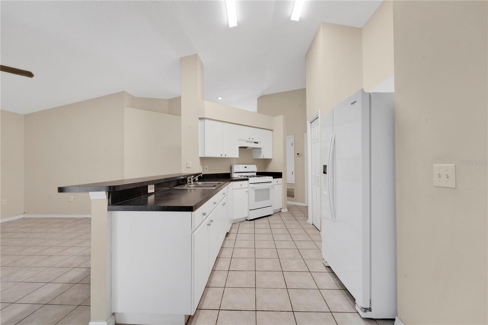 Image 8 of 41 For 22802 Roderick Drive