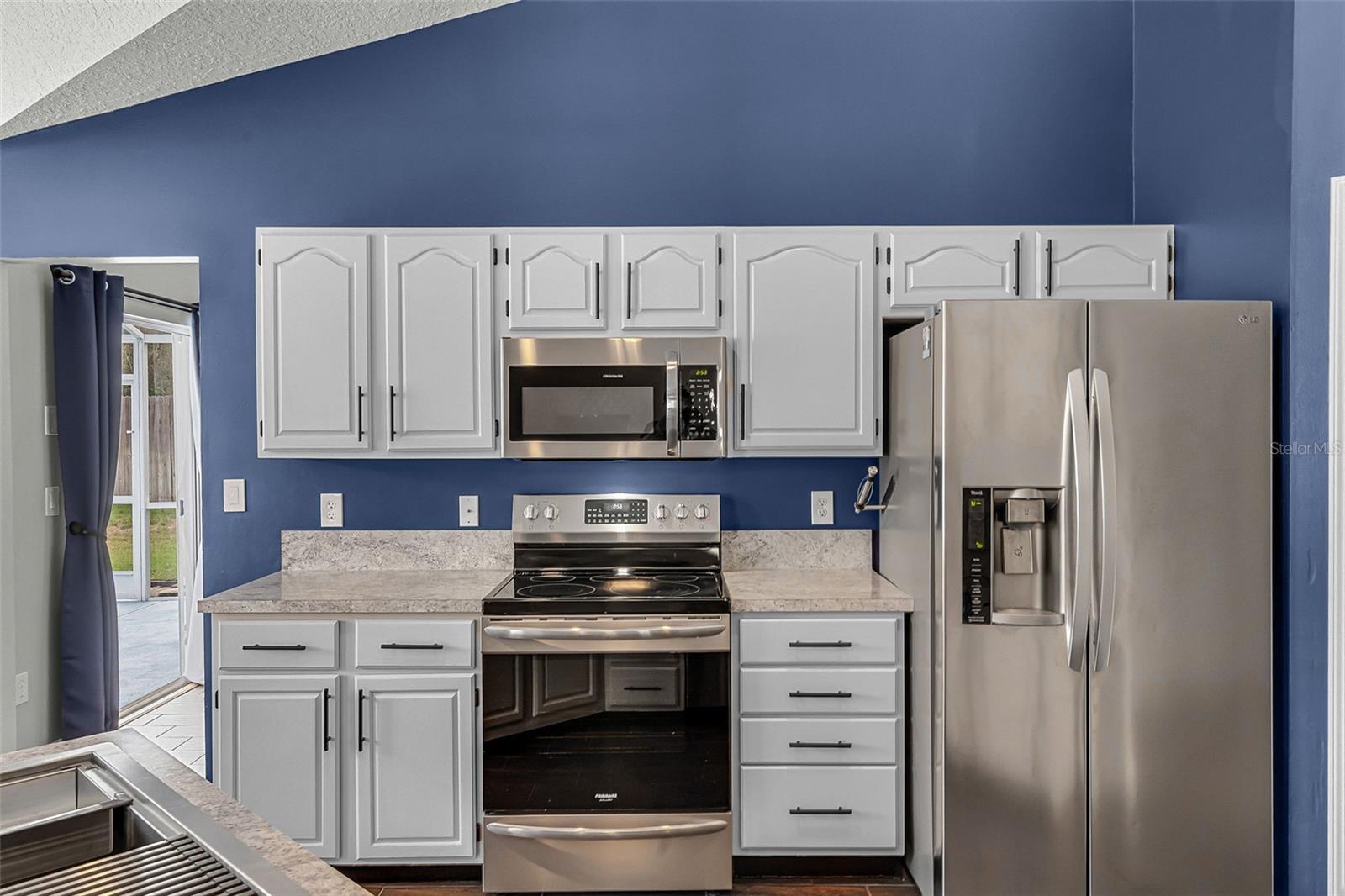 Image 11 of 62 For 2203 Essex Dr