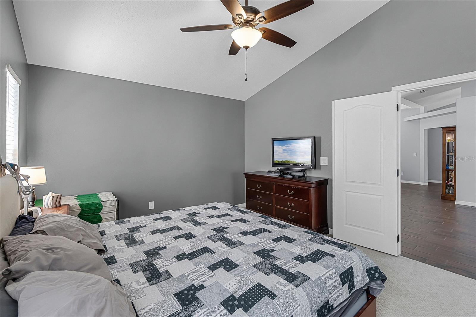 Image 22 of 62 For 2203 Essex Dr