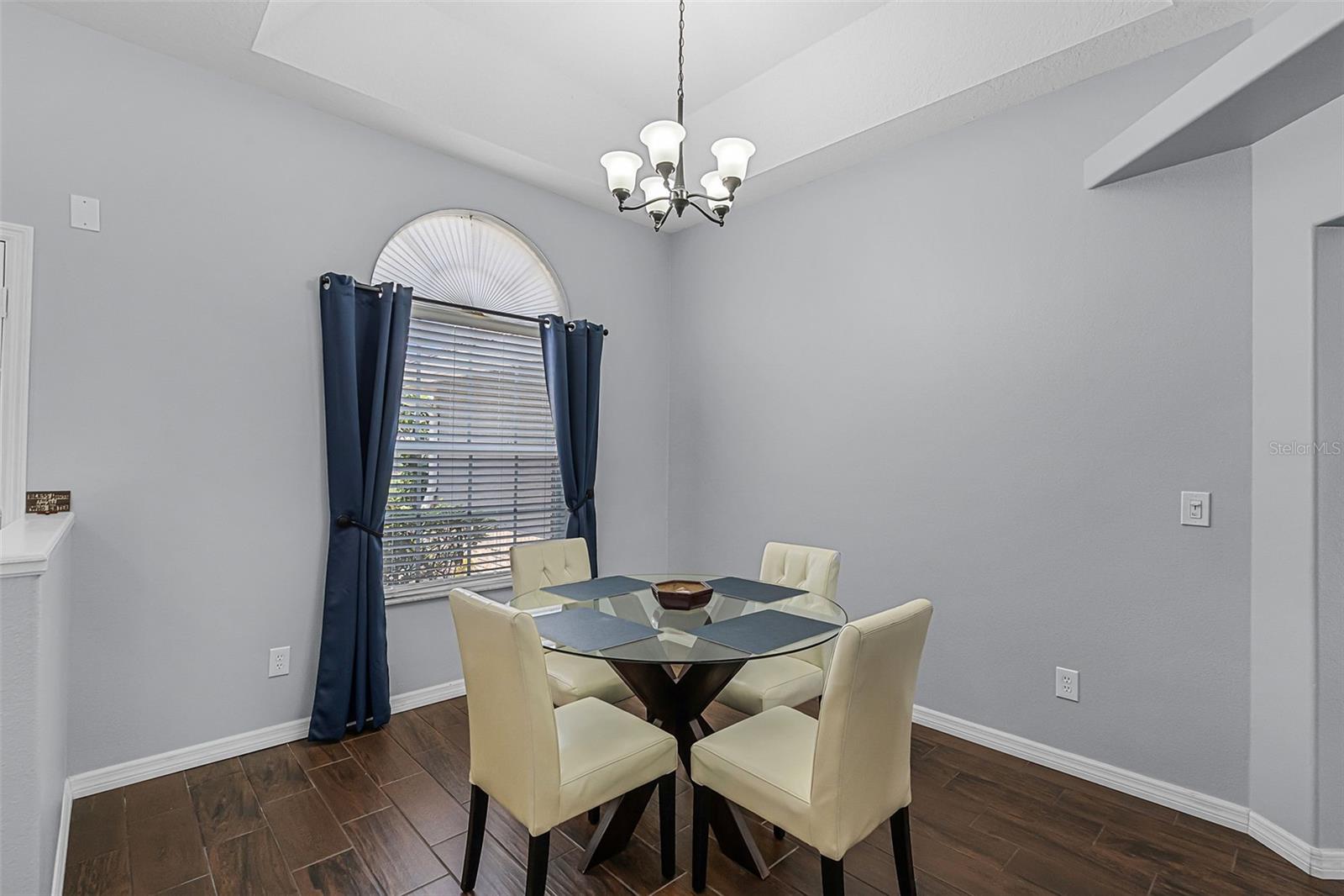 Image 3 of 62 For 2203 Essex Dr