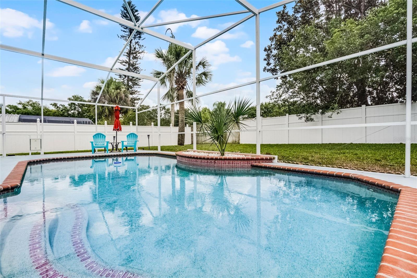 Image 39 of 62 For 2203 Essex Dr