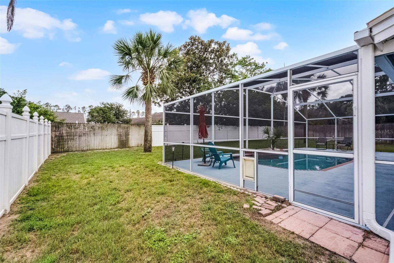 Image 42 of 62 For 2203 Essex Dr