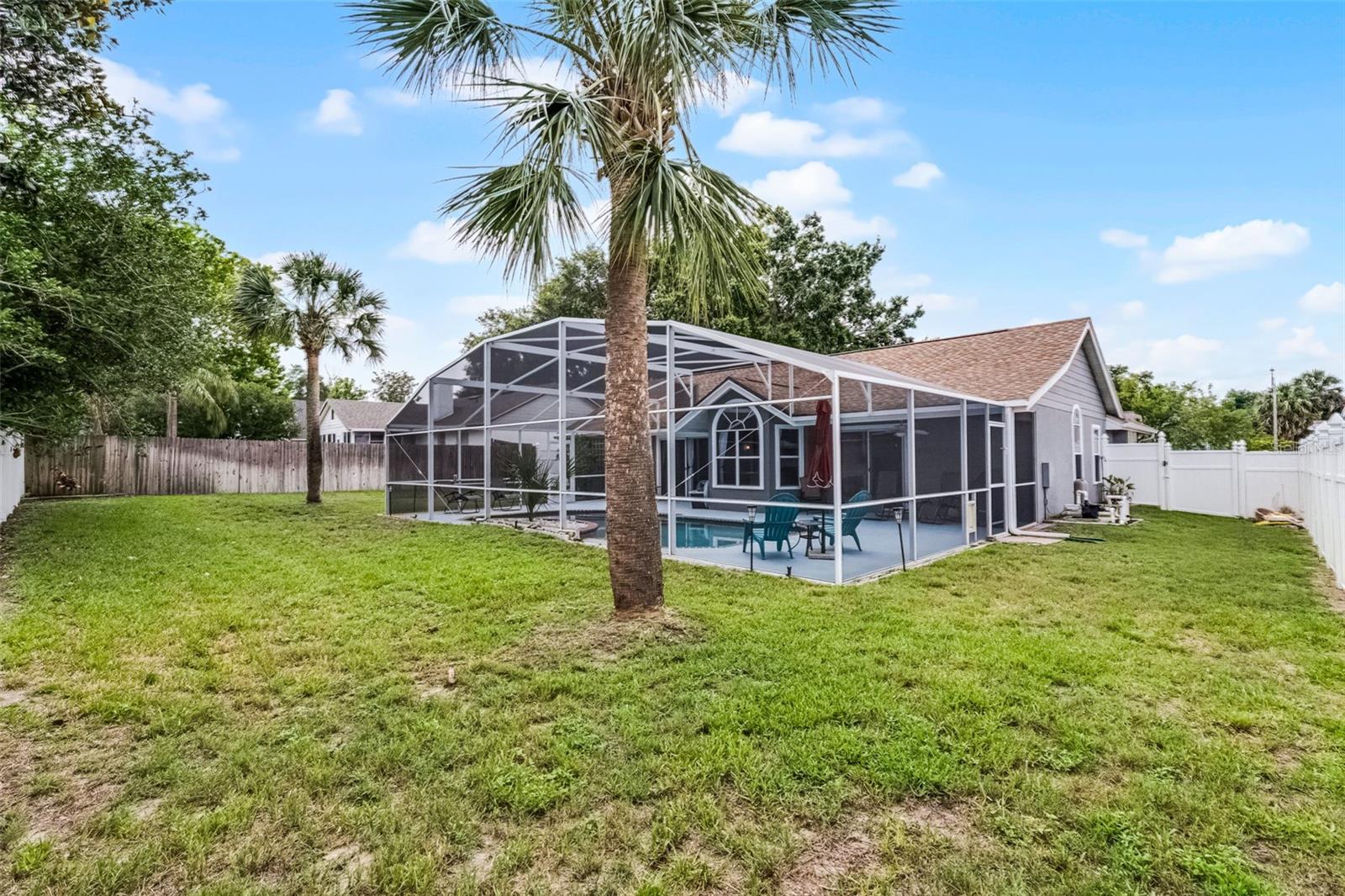 Image 43 of 62 For 2203 Essex Dr