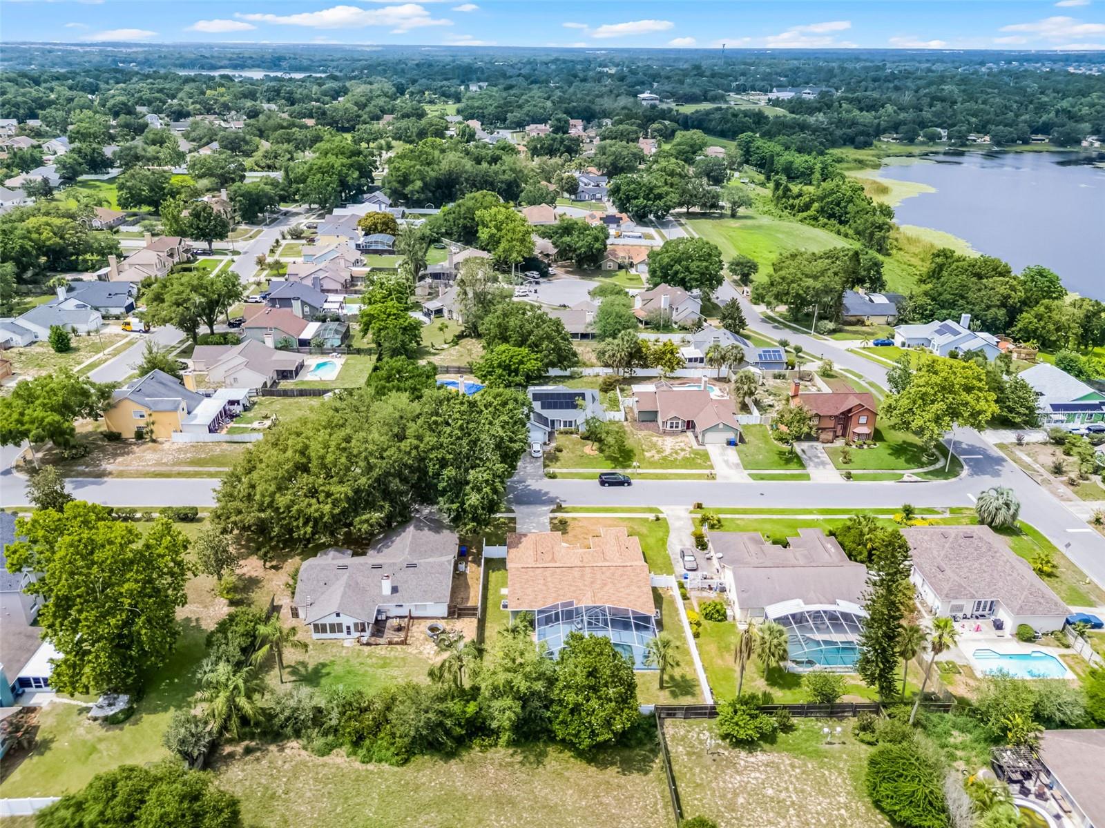 Image 49 of 62 For 2203 Essex Dr