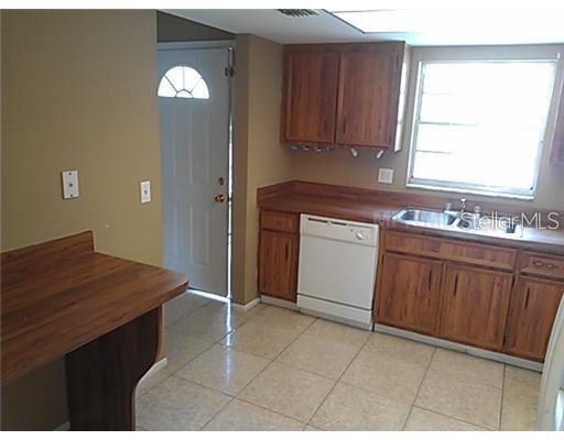Image 3 of 4 For 7922 Toler Court