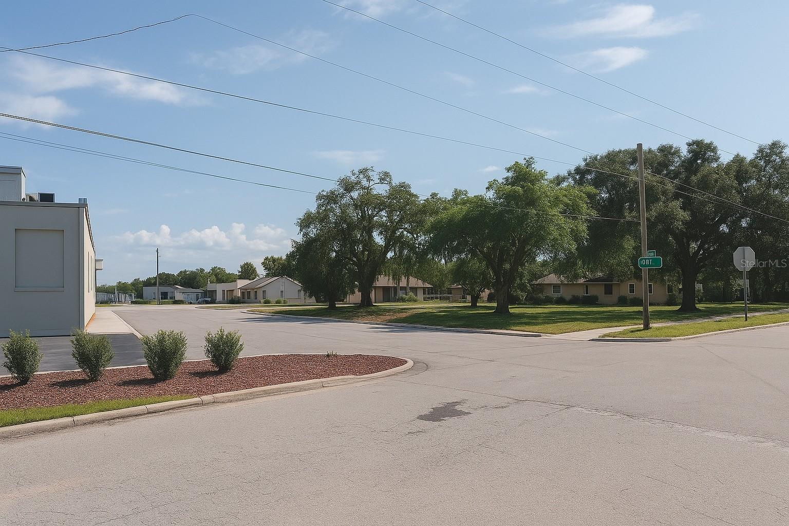 Image 4 of 6 For 203 Emerald Avenue