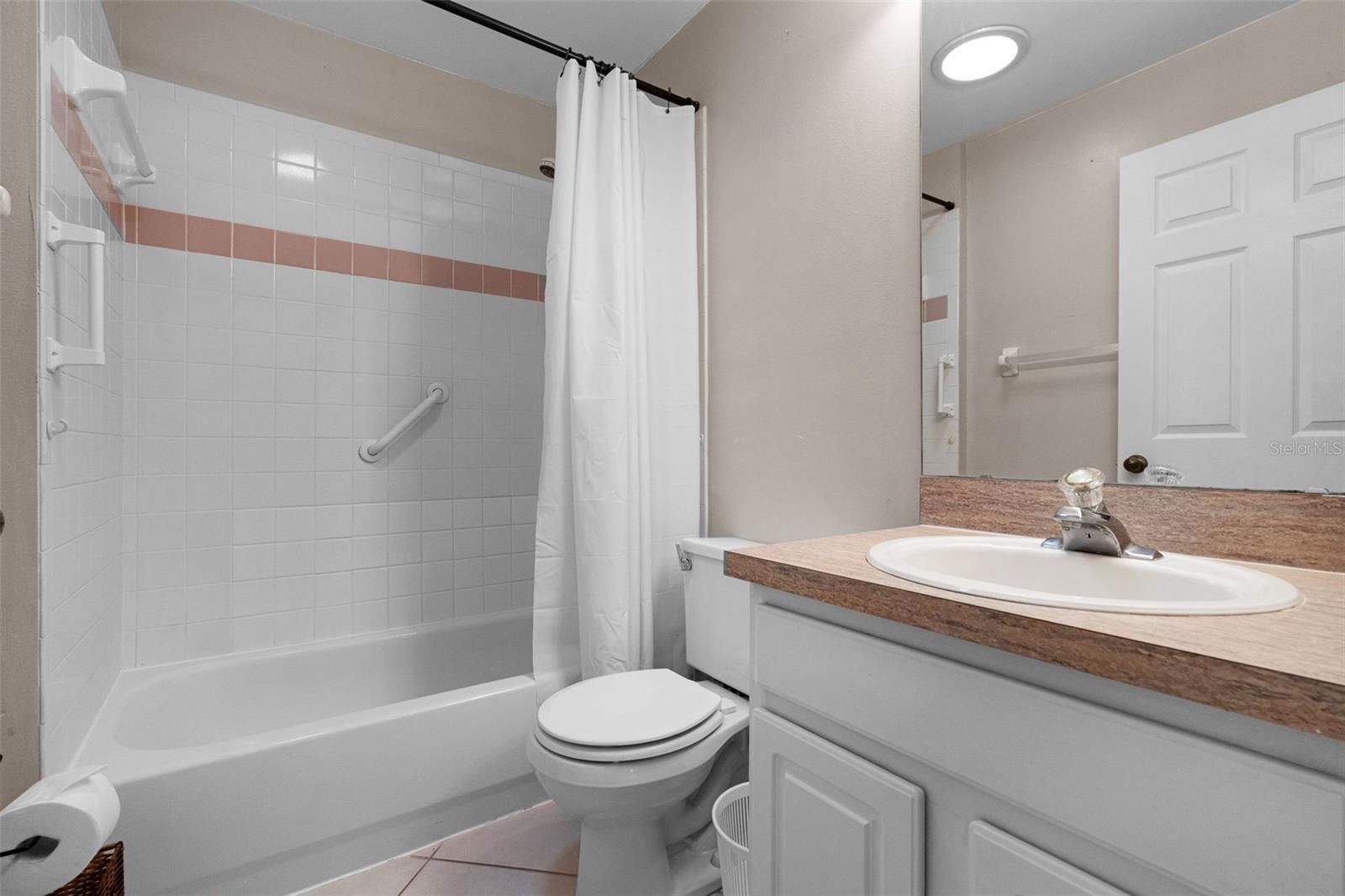 Listing photo id 29 for 2888 Middleton Circle
