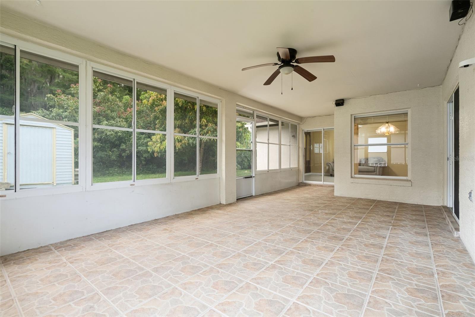 Listing photo id 43 for 2888 Middleton Circle