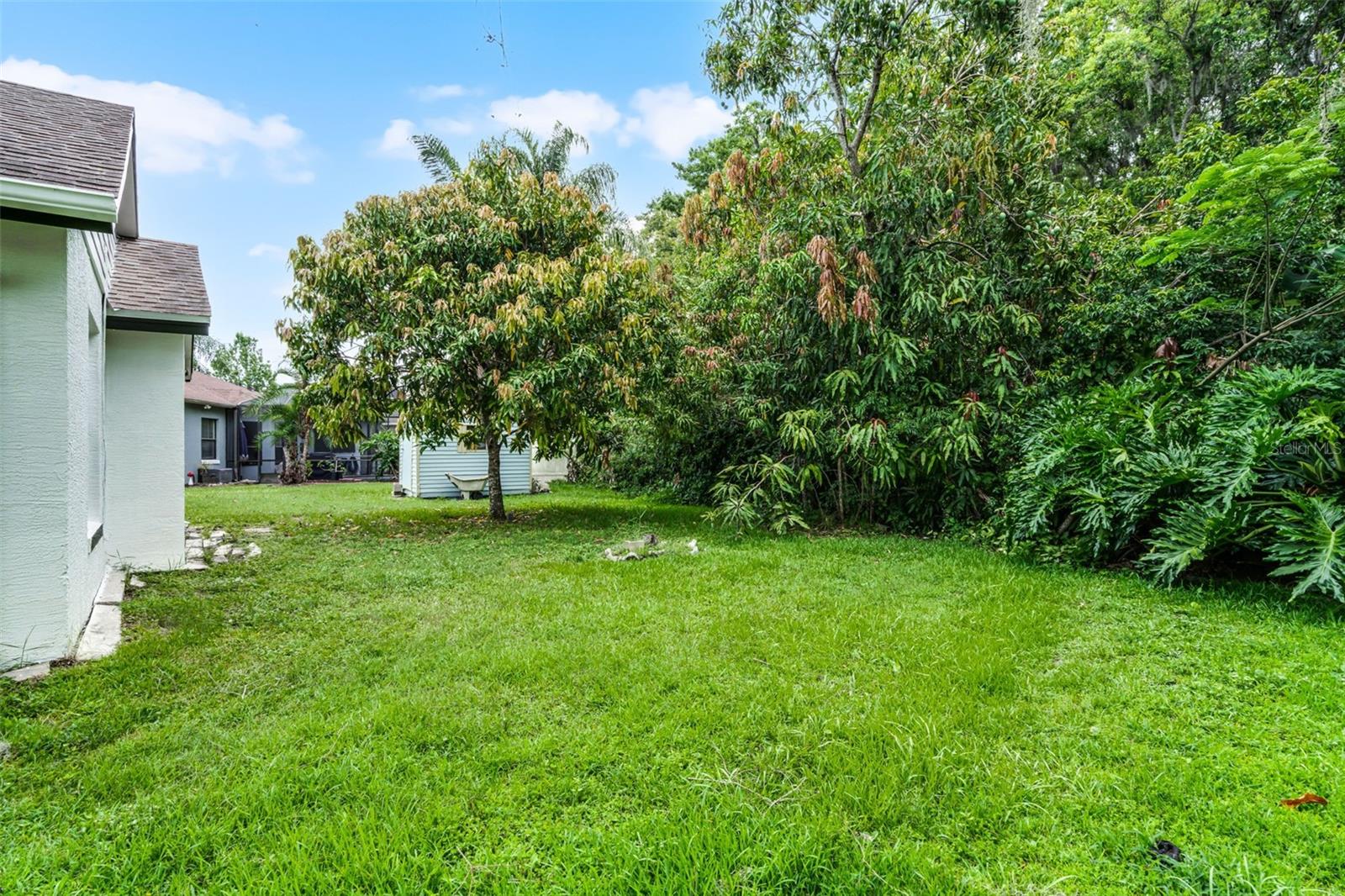 Listing photo id 51 for 2888 Middleton Circle
