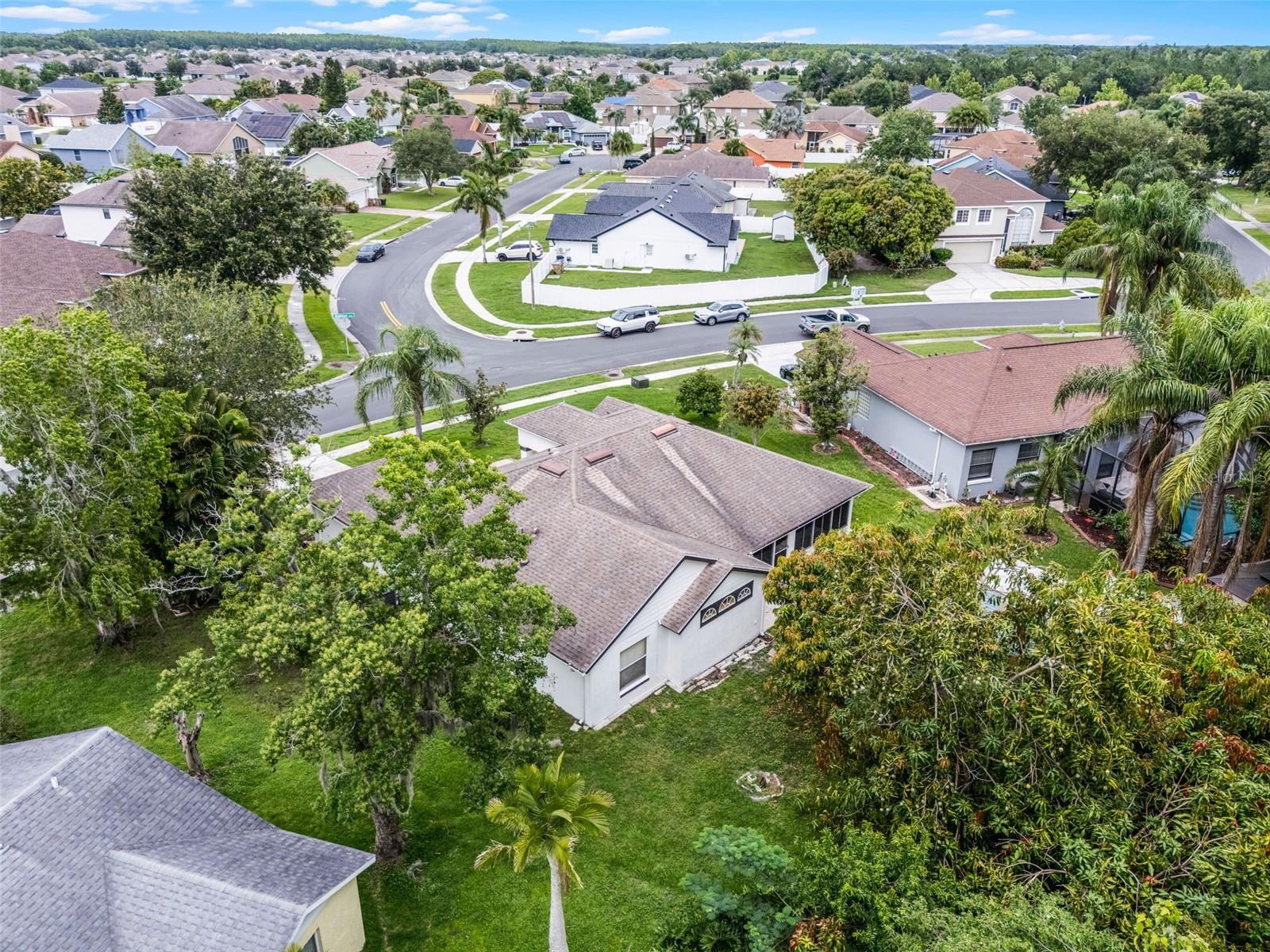 Listing photo id 52 for 2888 Middleton Circle