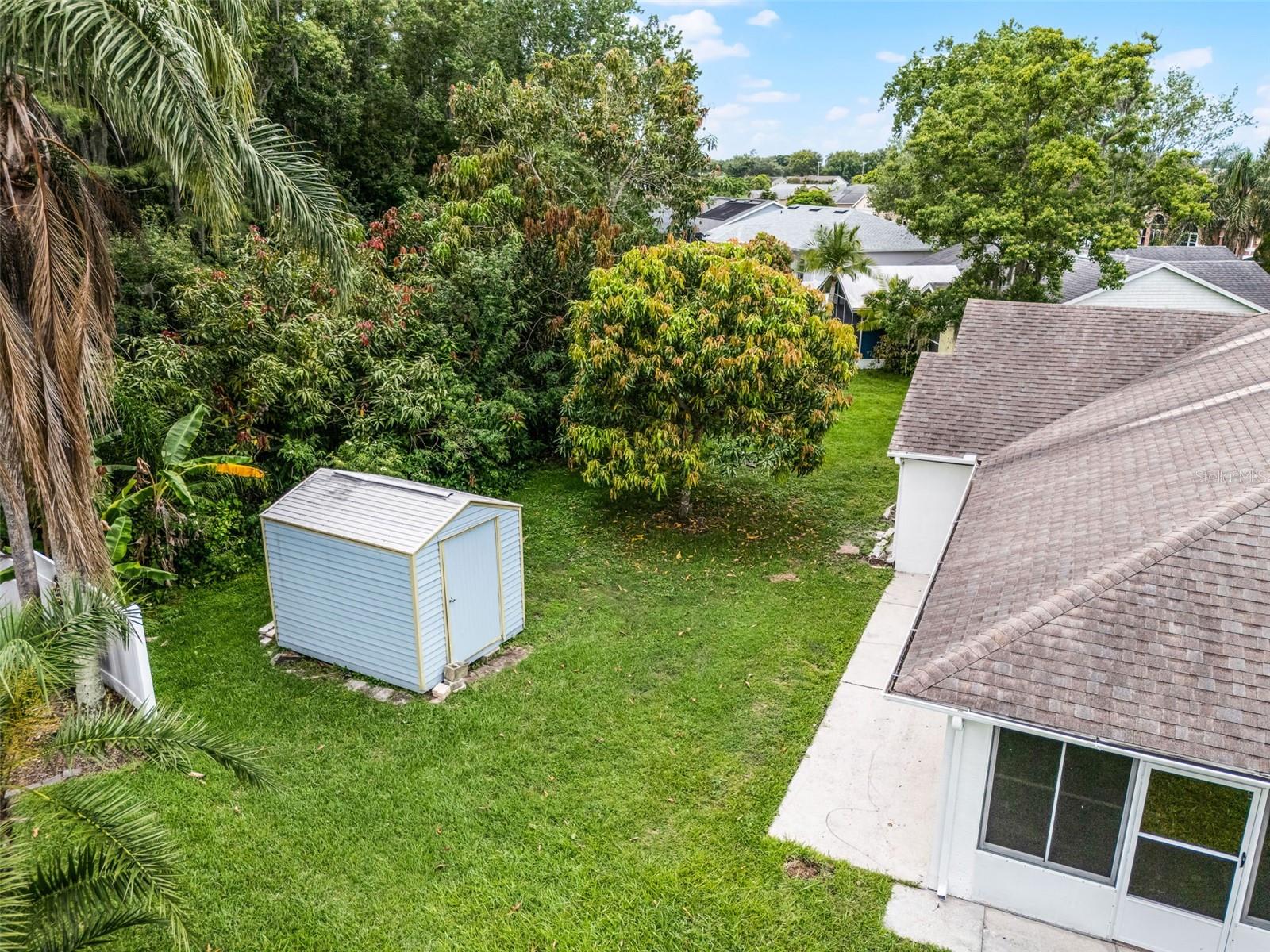 Listing photo id 53 for 2888 Middleton Circle