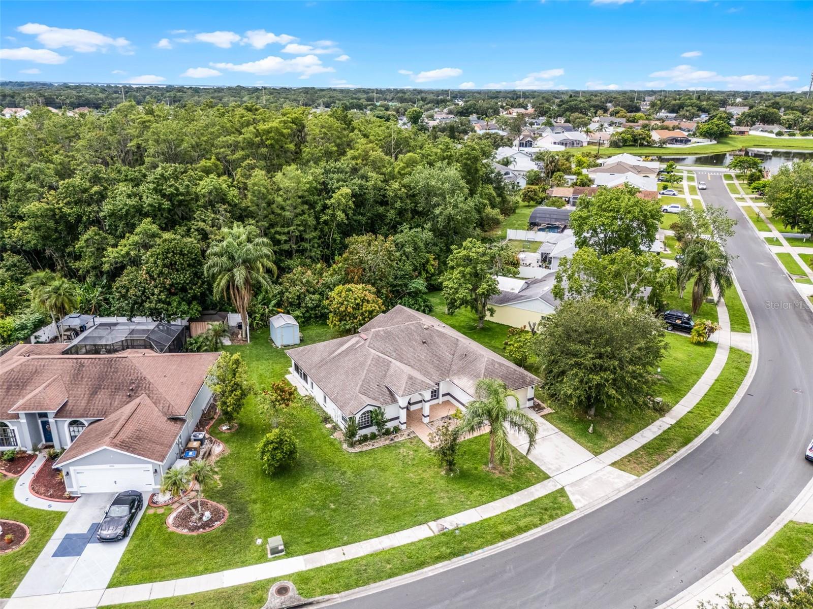 Listing photo id 55 for 2888 Middleton Circle