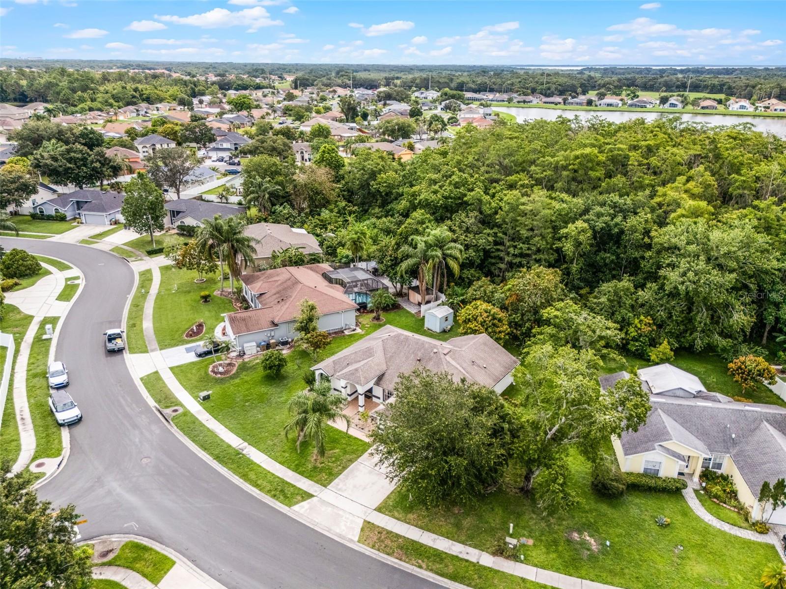 Listing photo id 56 for 2888 Middleton Circle