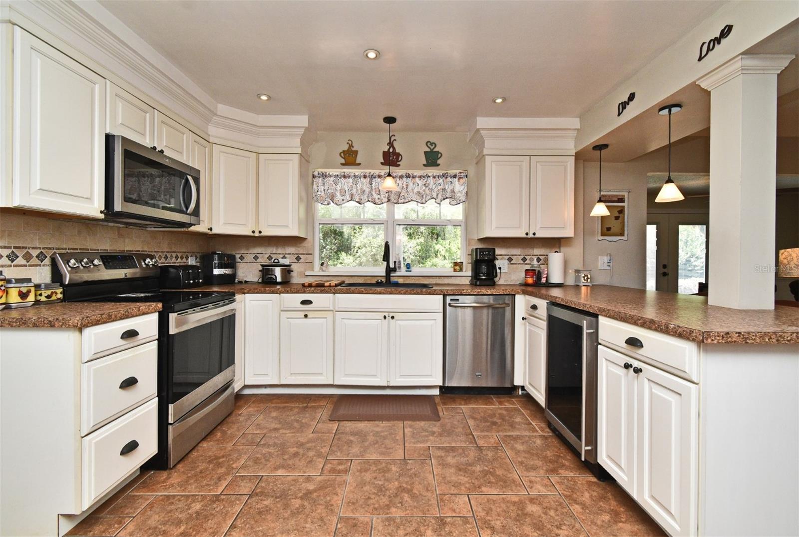 Image 15 of 66 For 1462 Mt Laurel Drive