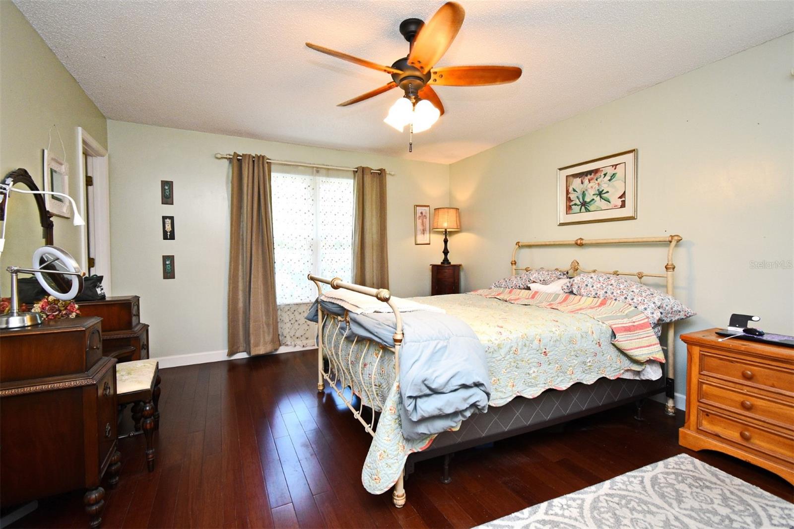 Image 32 of 66 For 1462 Mt Laurel Drive