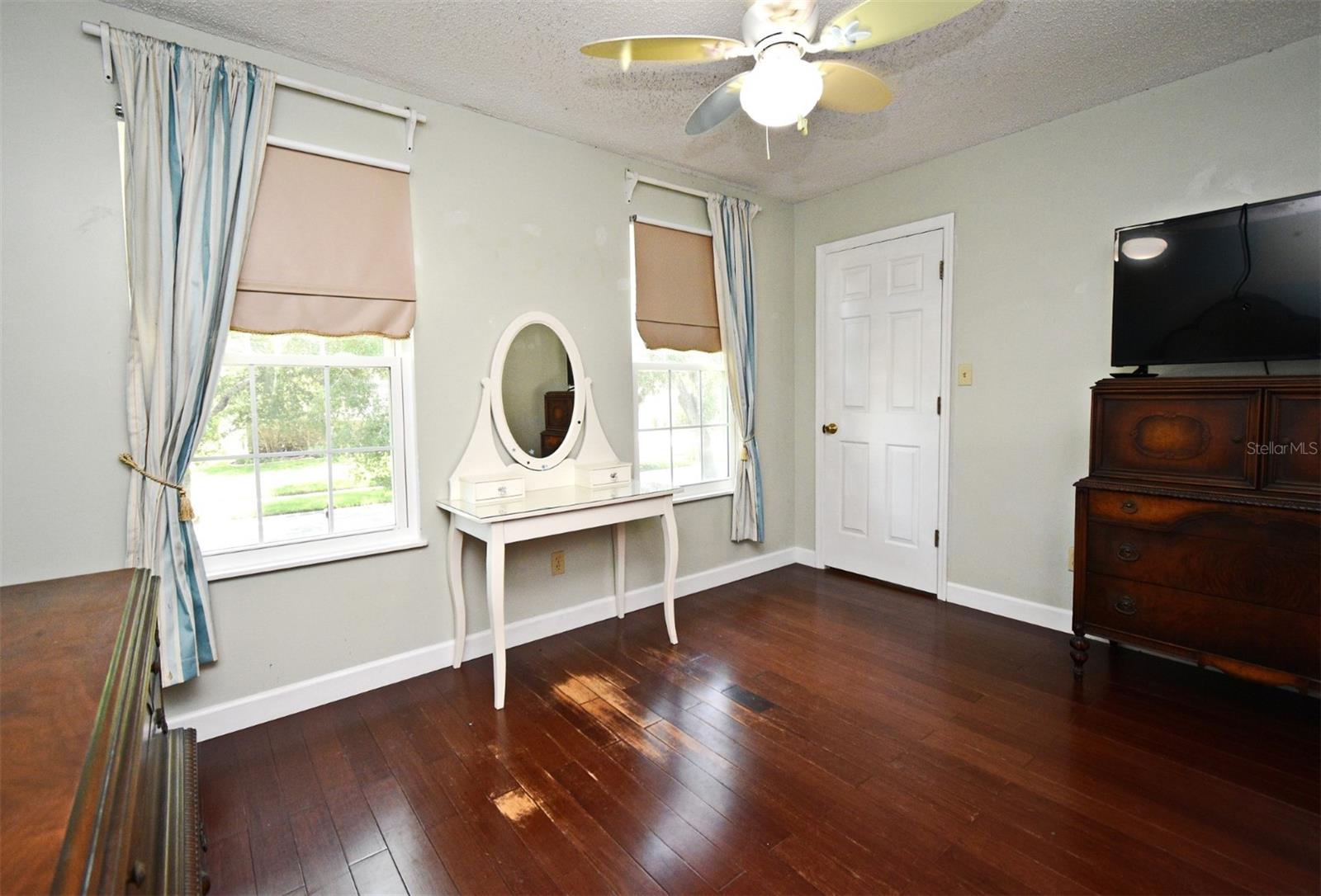 Image 43 of 66 For 1462 Mt Laurel Drive