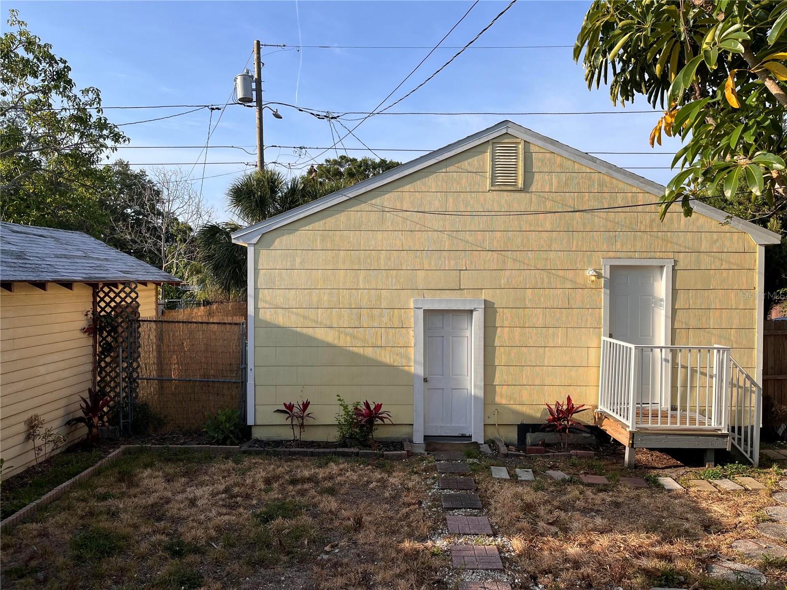 Image 4 of 18 For 1834 28th Avenue N