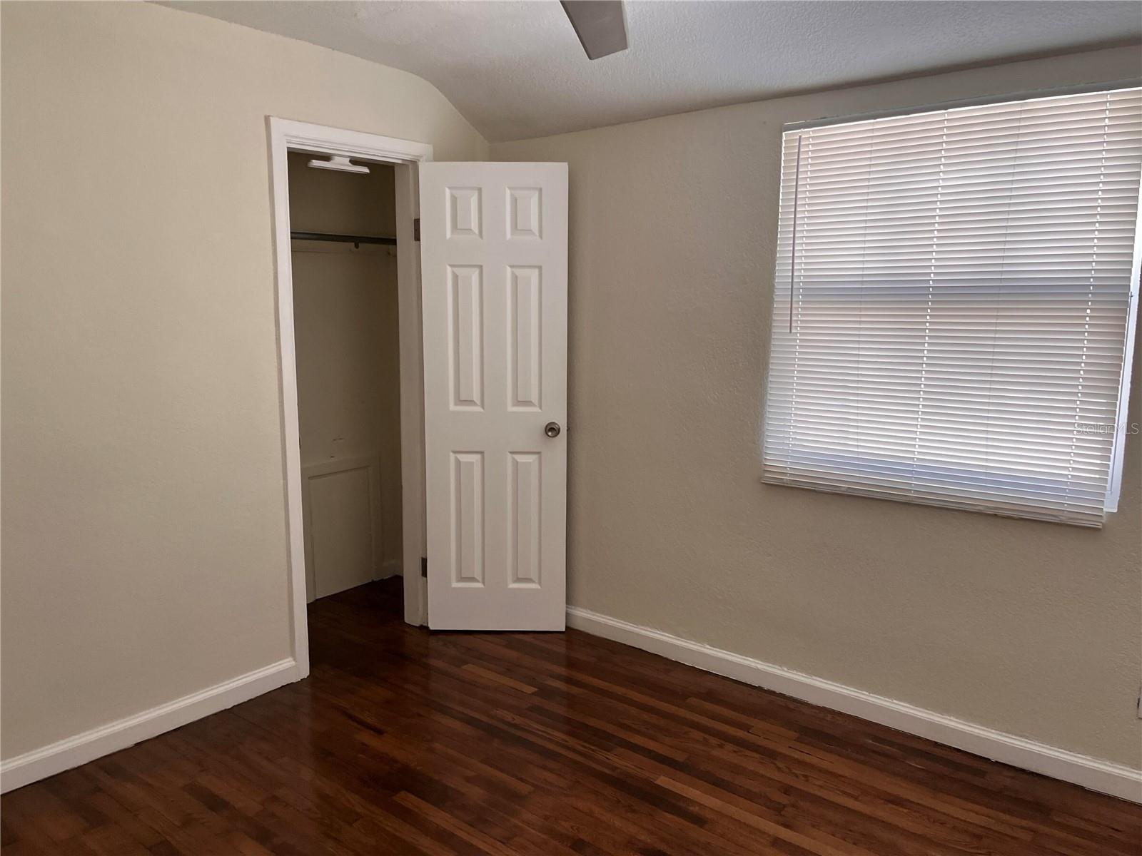 Image 8 of 18 For 1834 28th Avenue N