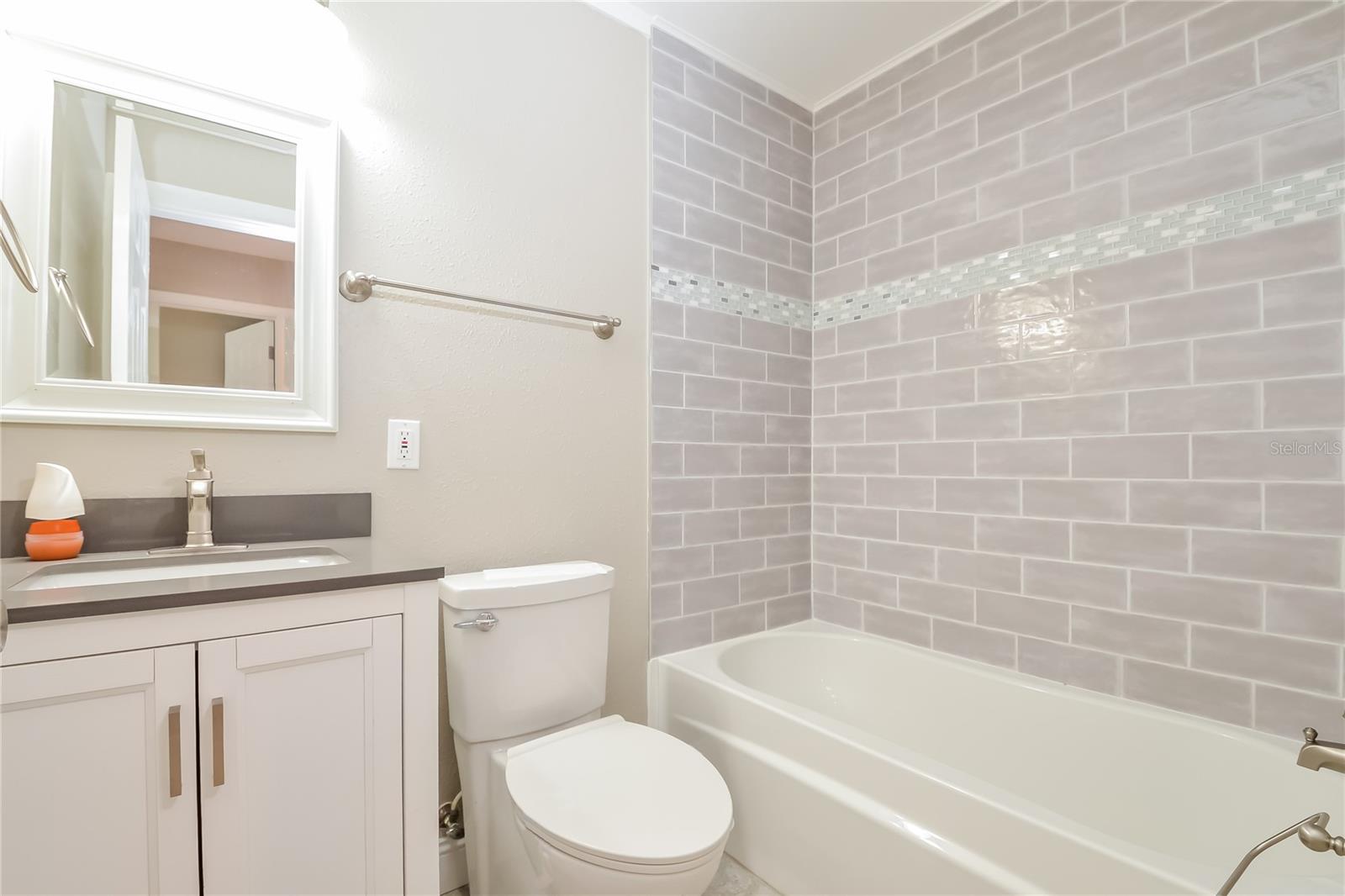 Image 15 of 16 For 3211 21st Avenue Drive W