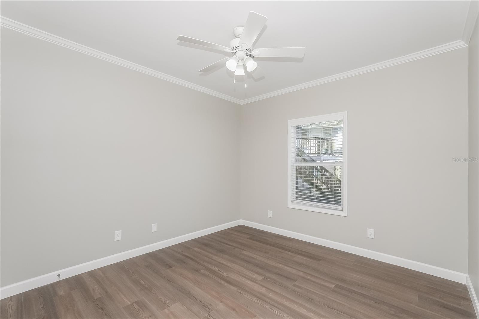 Image 11 of 16 For 1211 22nd Avenue S