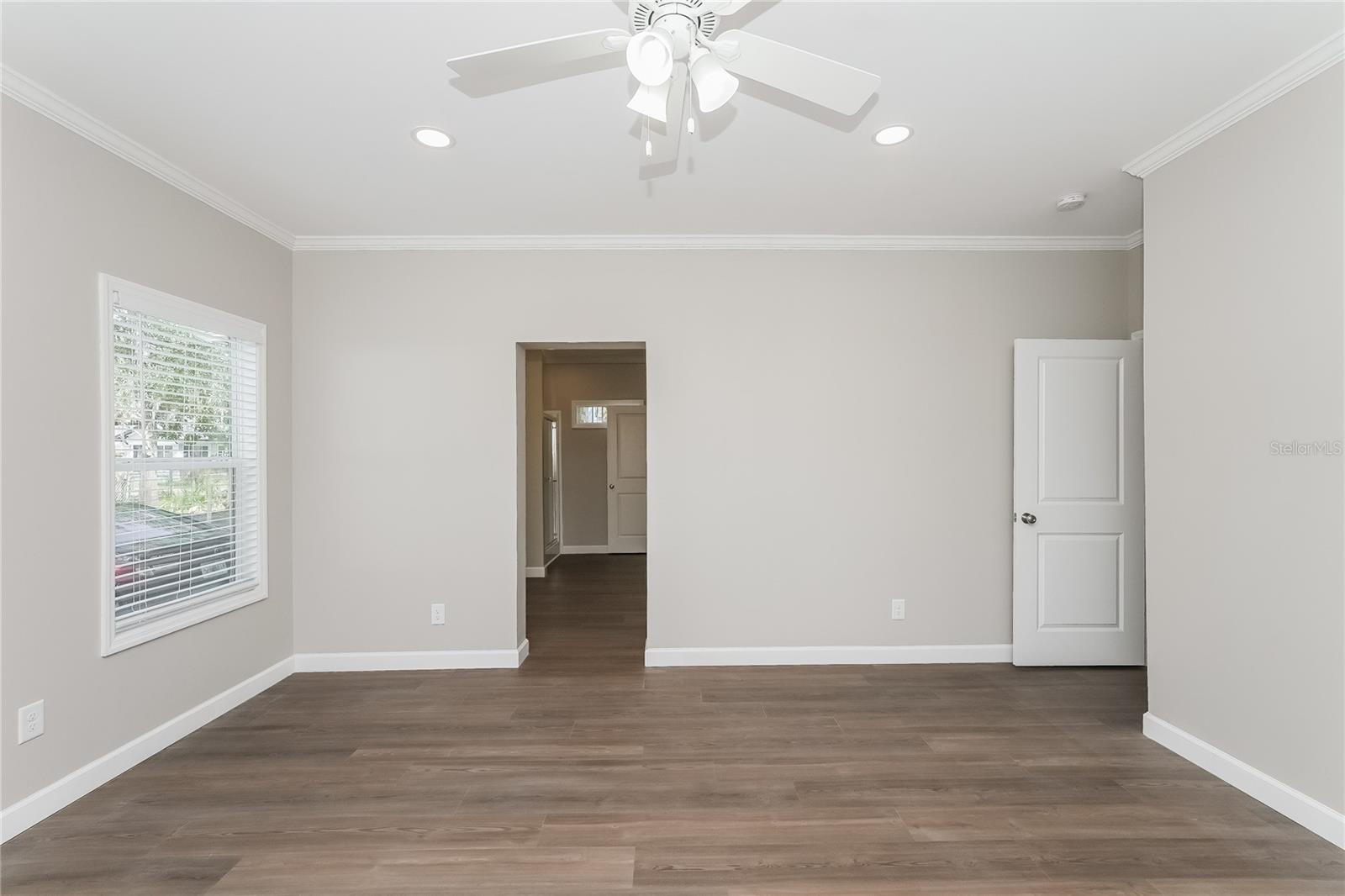 Image 8 of 16 For 1211 22nd Avenue S
