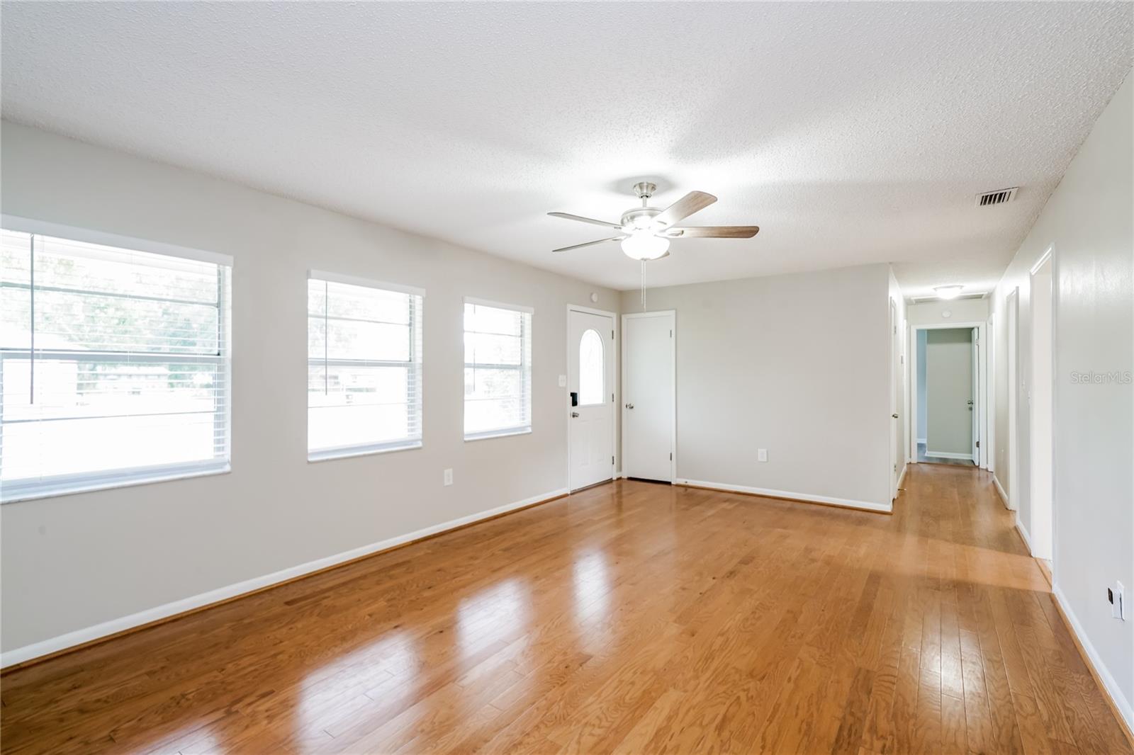Image 4 of 16 For 603 Crockett Drive