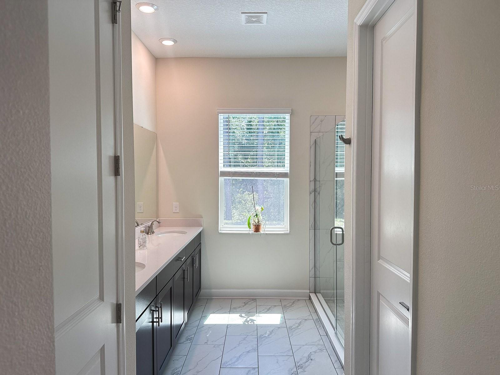 Image 29 of 38 For 5161 Kingwell Circle