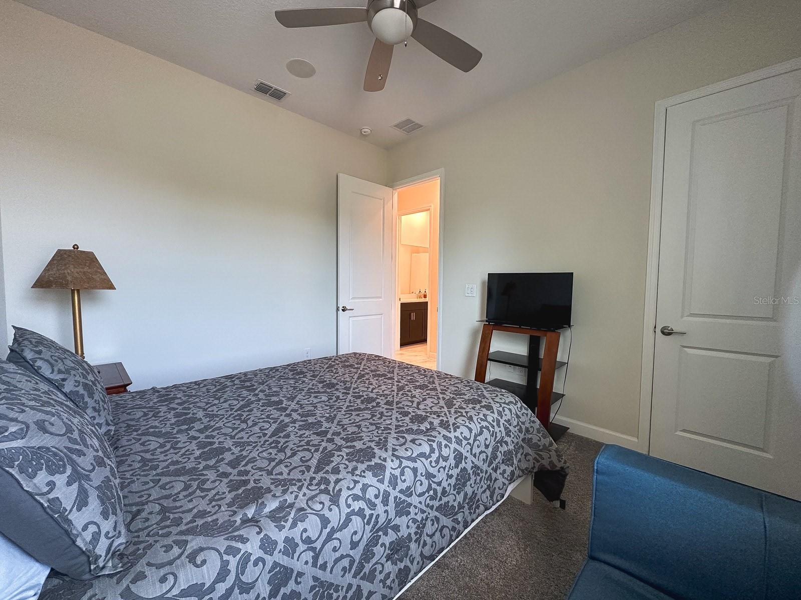 Image 37 of 38 For 5161 Kingwell Circle