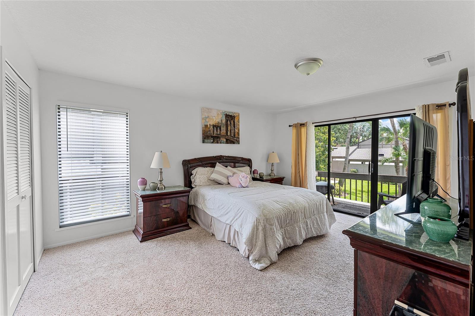 Image 10 of 26 For 658 Lake Villas Drive